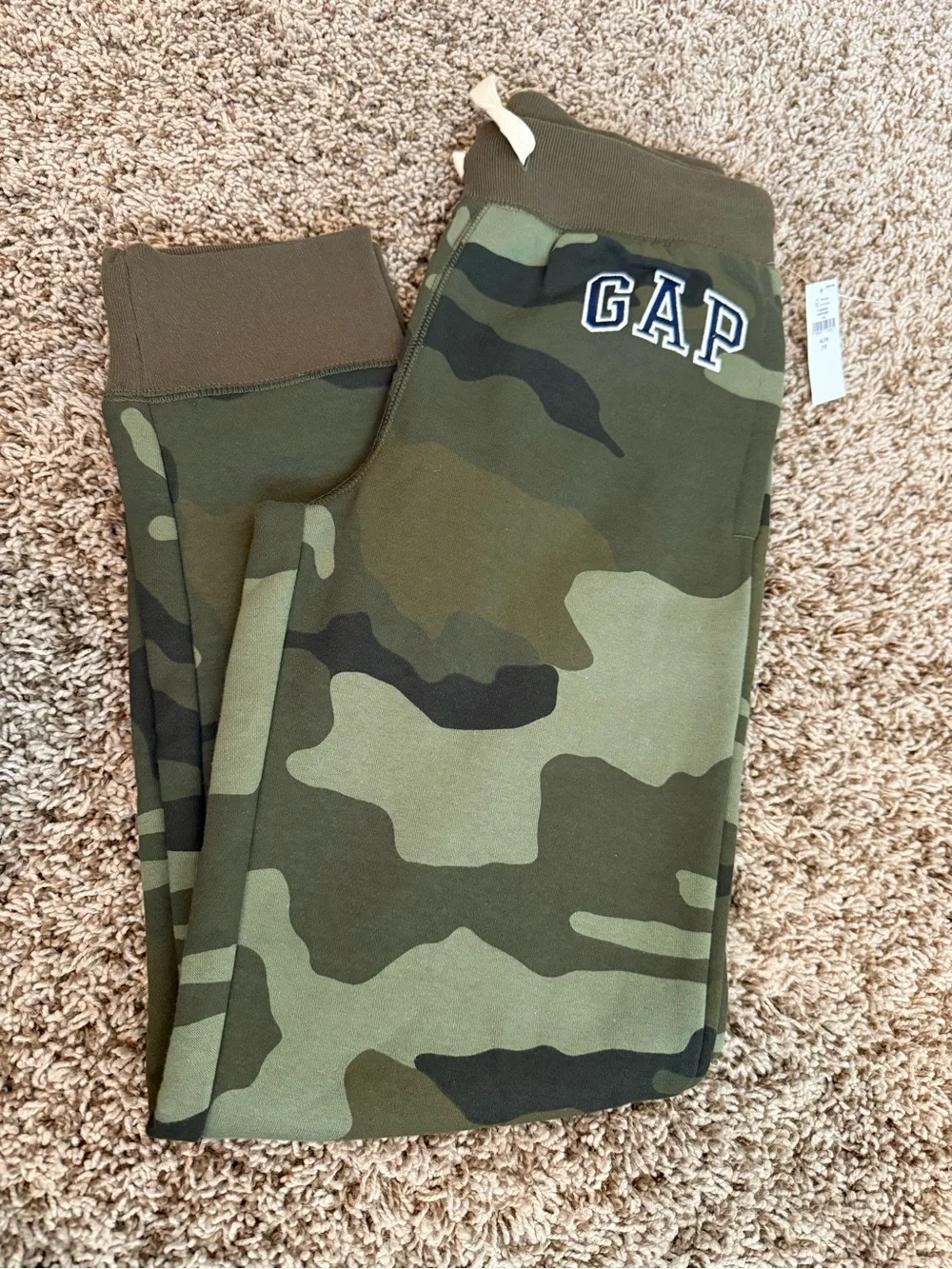 NWT GAP Kids Camo Joggers in Olive & Dark Green sz XL(12)